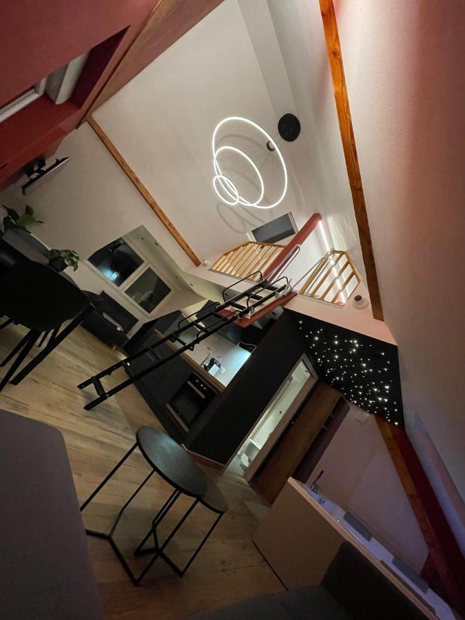 Sainte-Croix-en-Plaine Gite Spa L'Atelier Emile - Spa Privatif - 5 Min Colmar מראה חיצוני תמונה